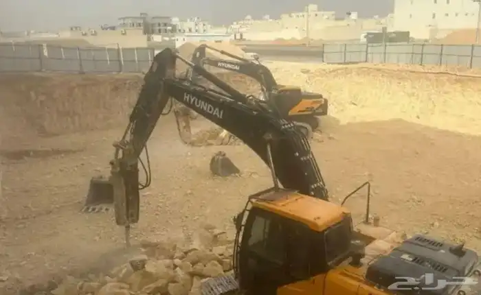 بوكلين للإيجار   هدم   حفر وترحيل 3