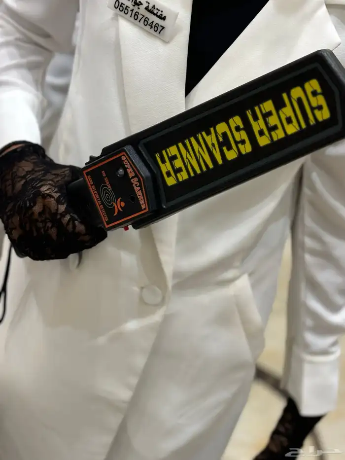 مفتش جوالات مع جرابات مغطرفه 4