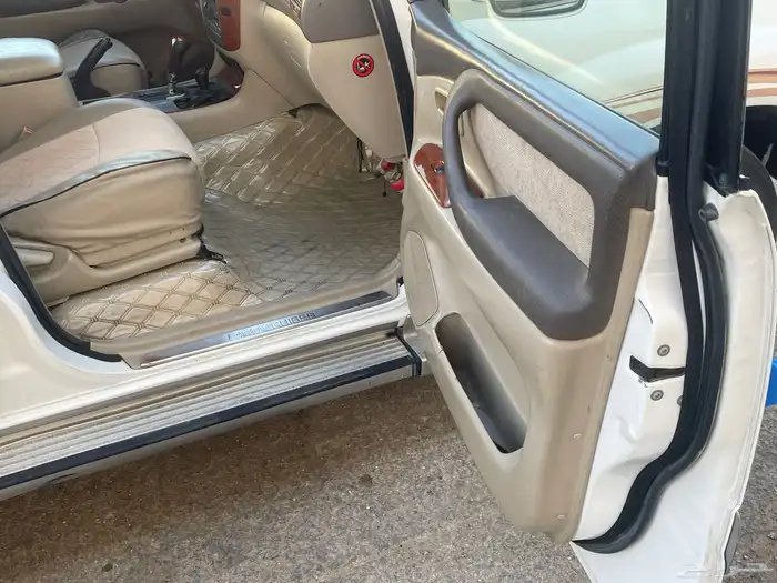 لاندكروزر 2005 8