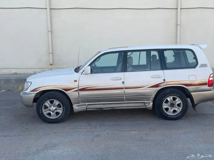 لاندكروزر 2005 3