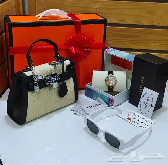 هداياء اكسسوارات شنط 17