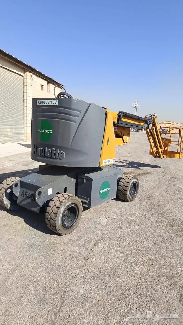 RENTAL Man lift forklift crane scissors-lift 4