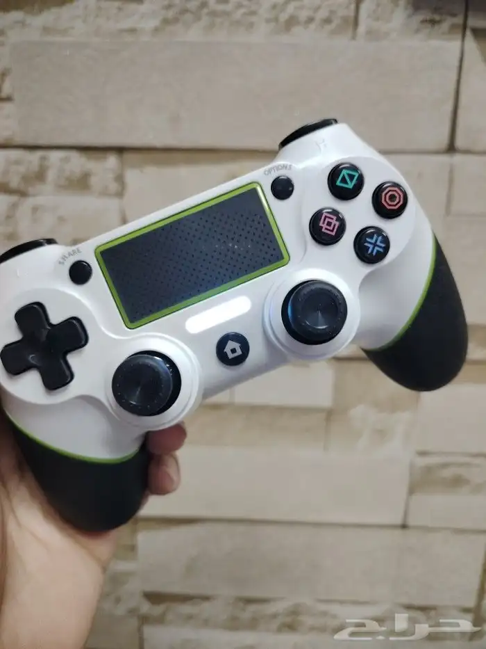 يد بلستيشن 4 قير سوني فور يدة بلايستيشن فور 4 5