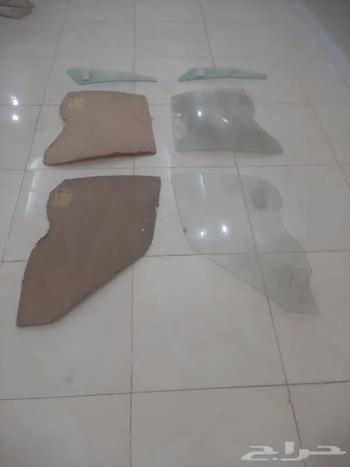 قزاز ابواب لوريل 200L 84-81 ياباني 4