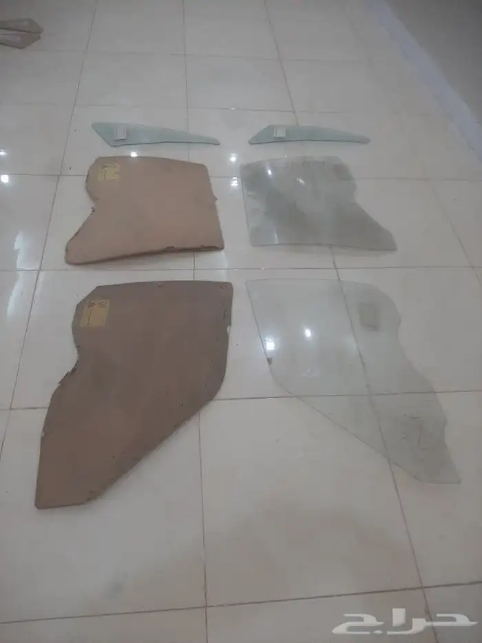 قزاز ابواب لوريل 200L 84-81 ياباني 5