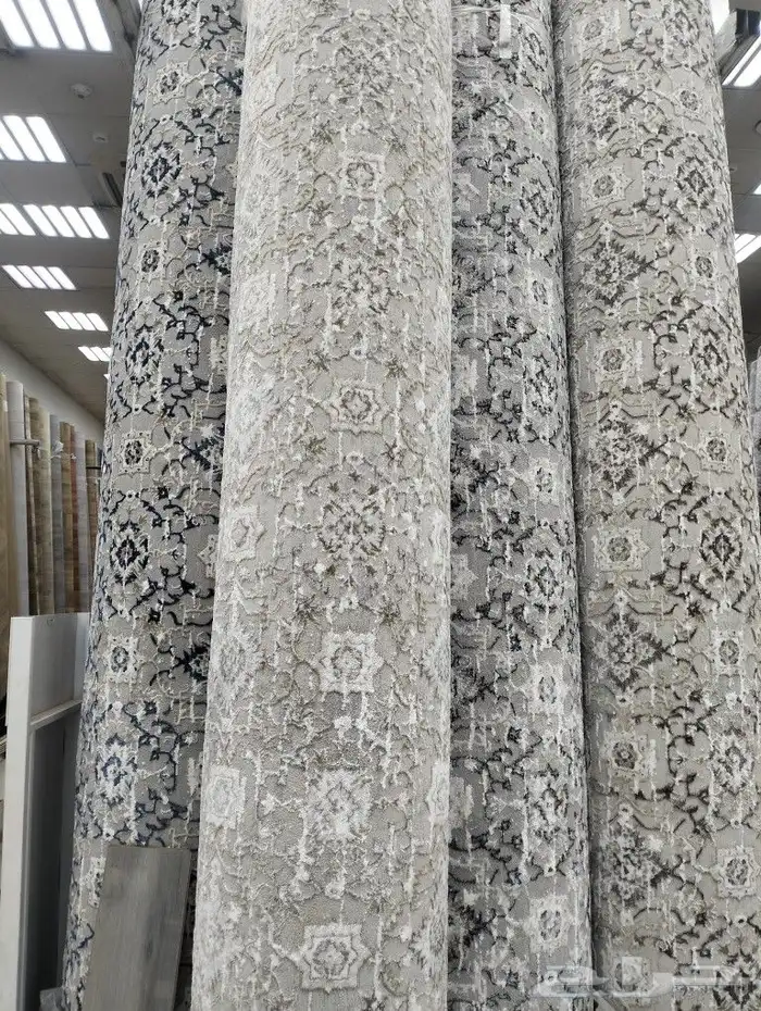 يوجد لدي موكيت تركى وامارتى ووطني وجميع انواع الفنيل بلجيكا 1