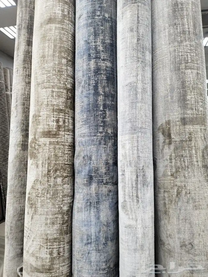 يوجد لدي موكيت تركى وامارتى ووطني وجميع انواع الفنيل بلجيكا 0