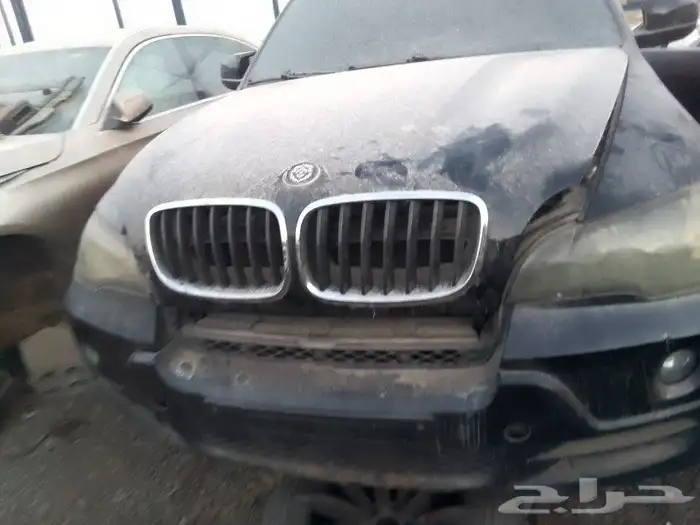 يوجد لدينا جميع أنواع قطع غيار تشليح مرسيدس بي ام اتوصل 0