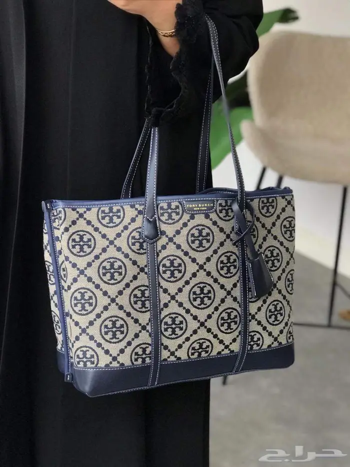 شنط ثلاث ماركات من فخامة شنطة برادا مع توري بورش سيلين PRADA 36