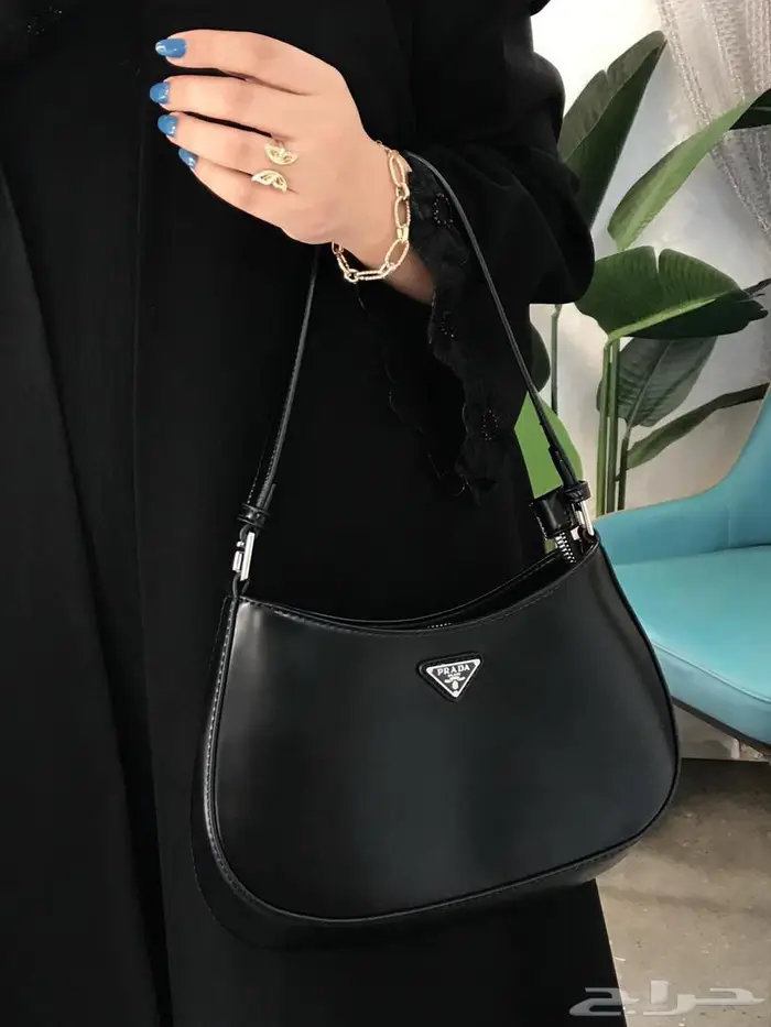 شنط ثلاث ماركات من فخامة شنطة برادا مع توري بورش سيلين PRADA 30