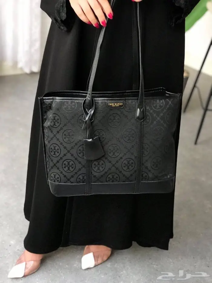 شنط ثلاث ماركات من فخامة شنطة برادا مع توري بورش سيلين PRADA 27