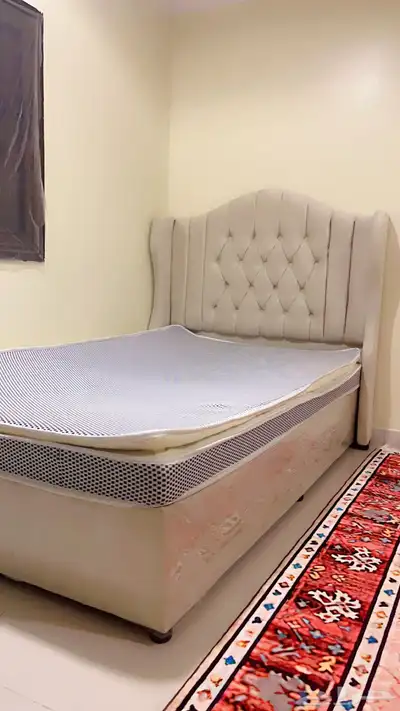 سرير جديد متر ونص كويين سايز اخر حبة للبيع 2