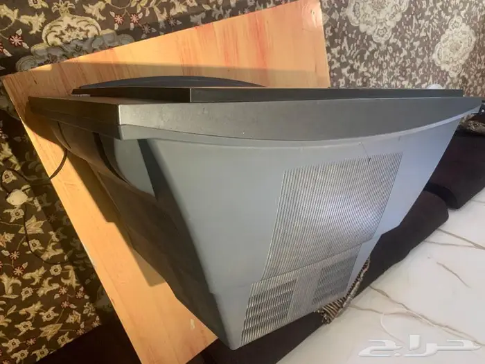 تلفزيون ب 70 ريال 0