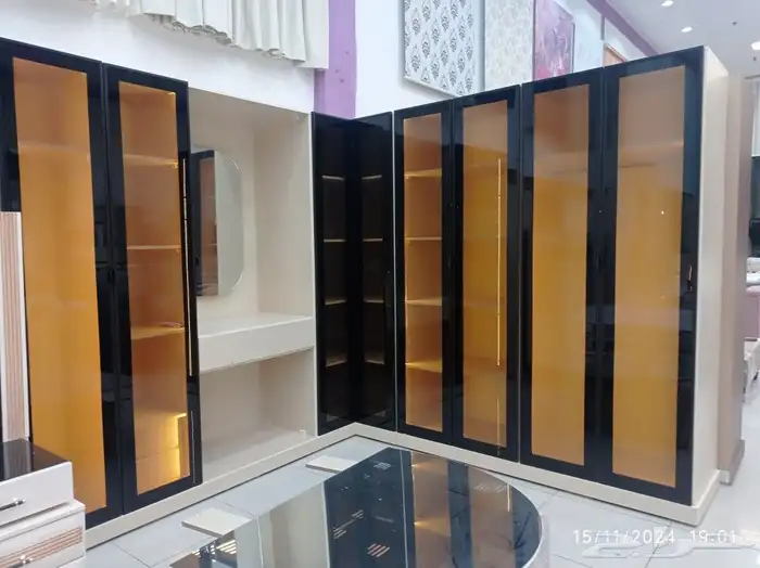 أقوى العروض كنب ستائر غرف نوم دواليب 9
