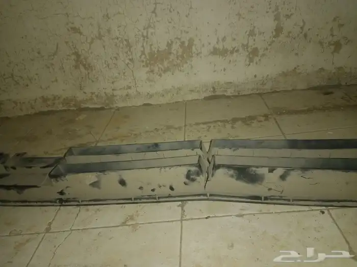 مقص يمين وصدام تحتاني هيوانداي اتش ون 2017 اصلية 0