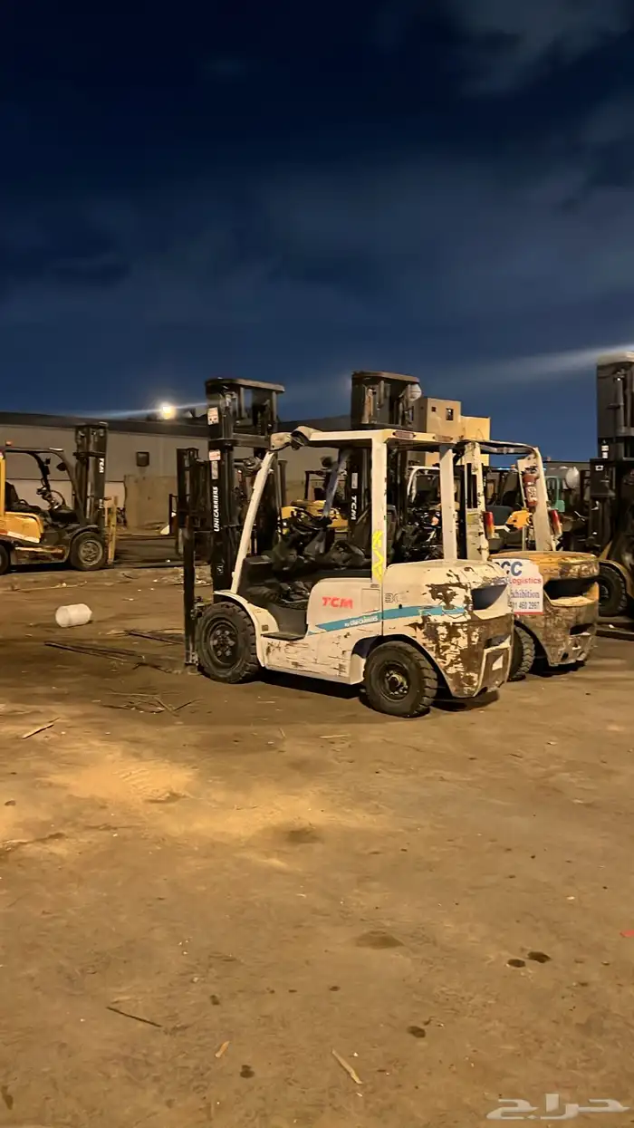 فوركلفت للايجار رافعه شوكيه forklift 0