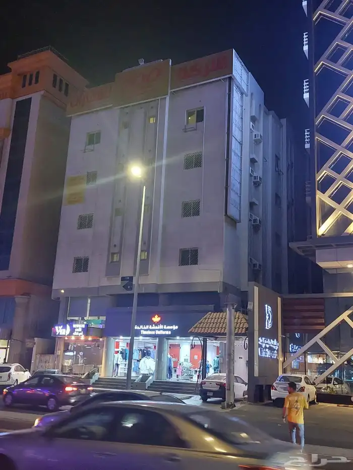 شقق فاخره للايجار الشهري في جده على شارع صاري 11