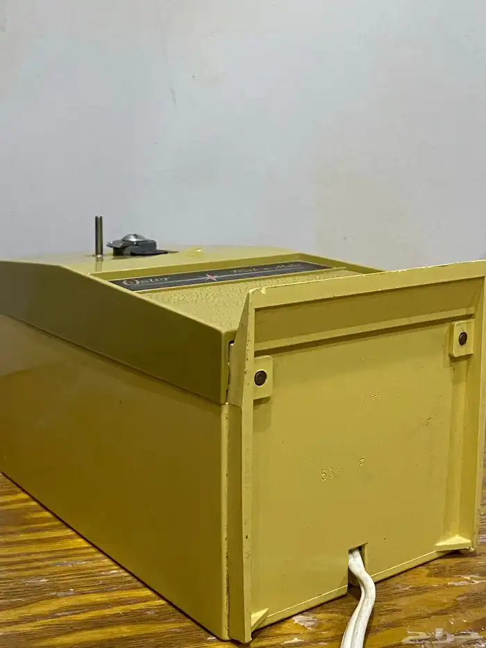 مفتاح معلبات كهربائي 40 4