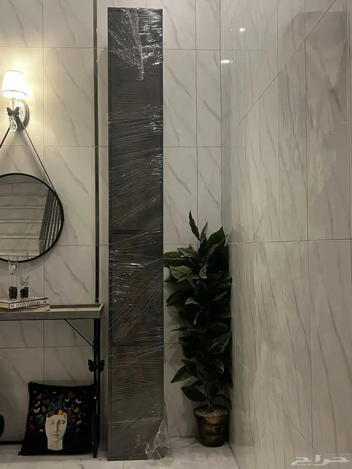 رف شاشة طائر مع دروج ورفوف 0