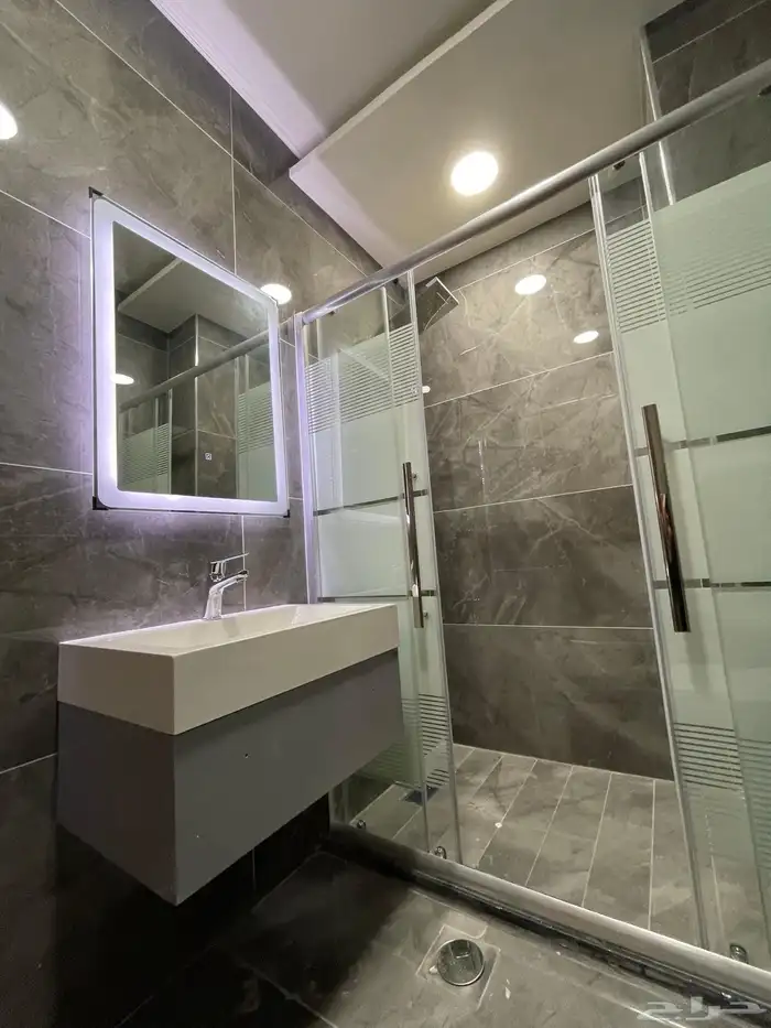 سباك مصري بالدمام موجود سياره 4