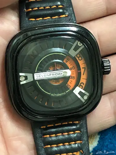 ساعة رجالية SEVENFRIDAY 15