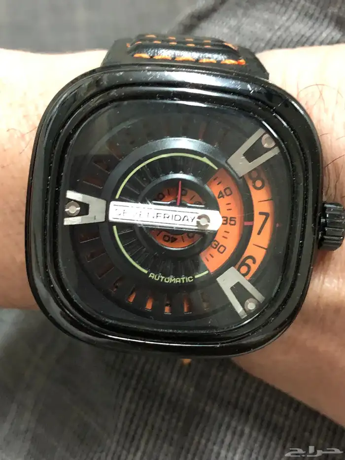 ساعة رجالية SEVENFRIDAY 0