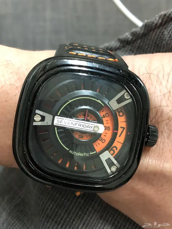 ساعة رجالية SEVENFRIDAY 2