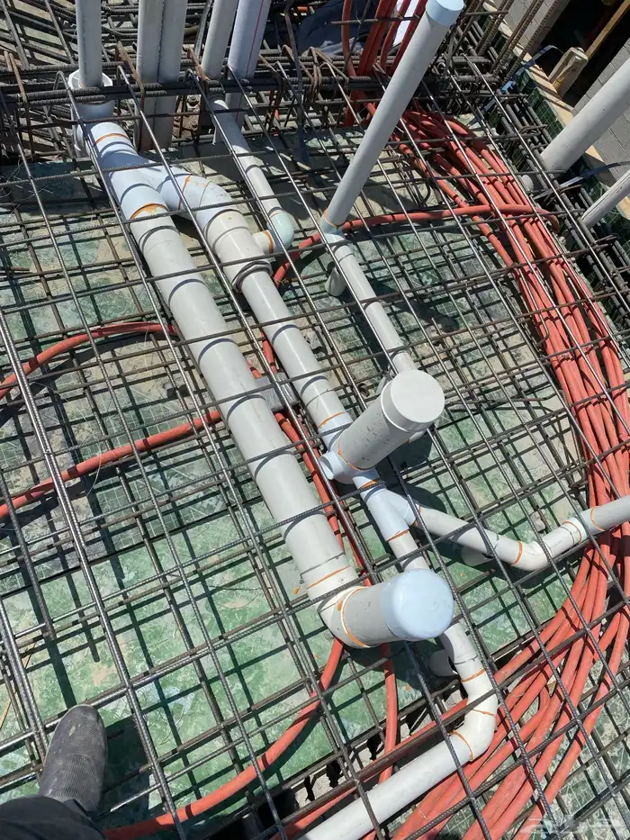 سباك مصري بالدمام موجود سياره 5