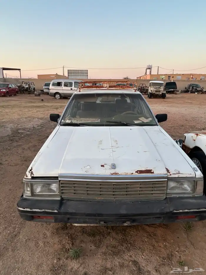 قطع غيار نسيان لوريل 200 ال 200 L مستعمل تشليح 1