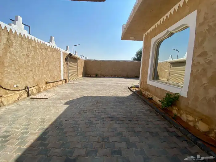 للإيجار استراحة في حي الخير بمساحة 243 متر 4