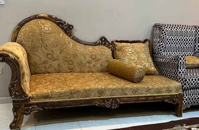 لببيع كنب 5 قطع كلاسيك نظيف 3