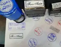 مطابع تنفيذ تصميم بزنز كرت اختام توماتيك اختام بطاقه عملID 3