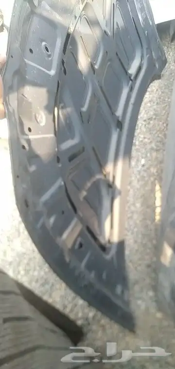 يوجد لدينا جميع انواع االصدمات وشمعات ورفارف وابواب وكبابيت 5