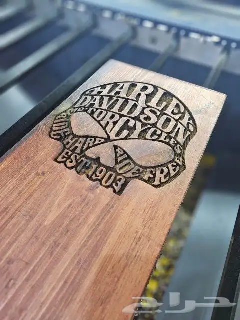 حفر ليزر وقص الاكريليك واعمال الدعايه والاعلان 0