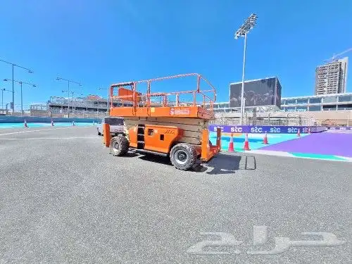 سيزر لفت مان لفت سقالات كهربائيه 0