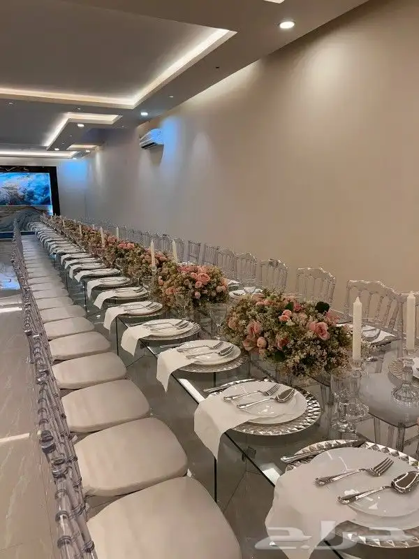 طاولات عشاء 0