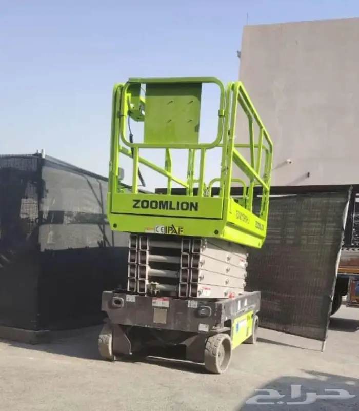 تأجير سيزر لفت- رافعه مقصيه- سقاله كهربائيه 0