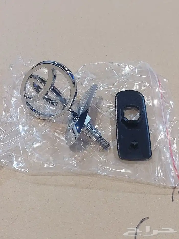 تمثال كبوت هايلوكس جديد من مديل 2005 وتحت 0