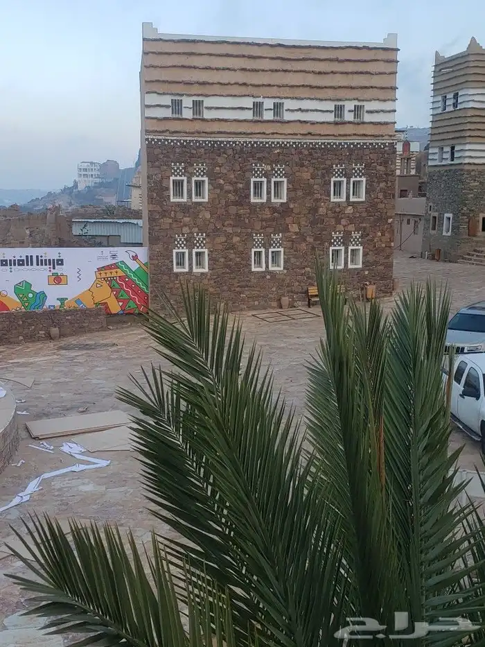 معلم حجر طبيعي 1