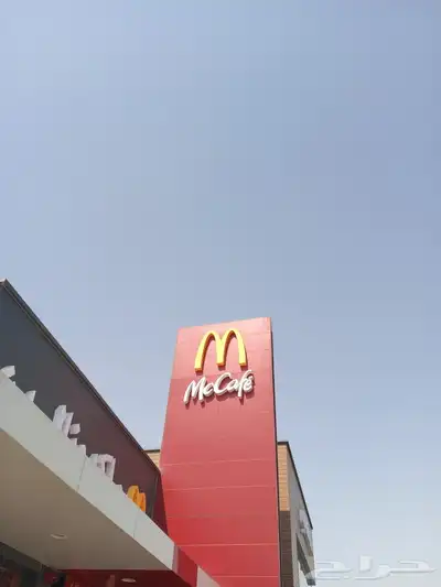 تنفيذ مشاريع لوحات إعلانية عملاقة بايلون يونيبول بلبورد 2