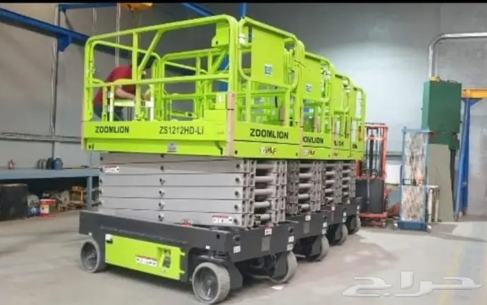 تأجير سيزر لفت- رافعه مقصيه- سقاله كهربائيه 1