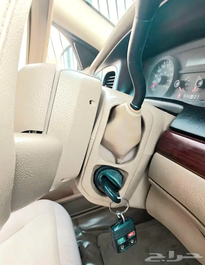 جلدة عصا قير الفورد فكتوريا وماركيز وتاون كار 17