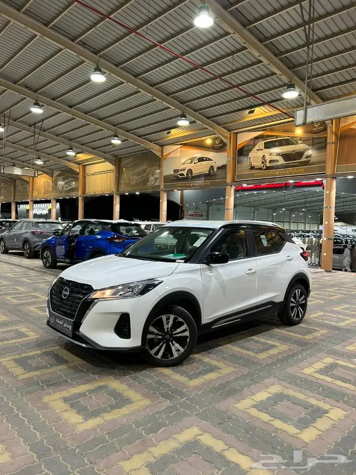 نيسان كيكس sv نصف فل 2024 بطاقه جمركيه . 2