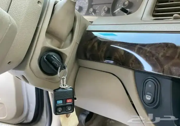 جلدة عصا قير الفورد فكتوريا وماركيز وتاون كار 13