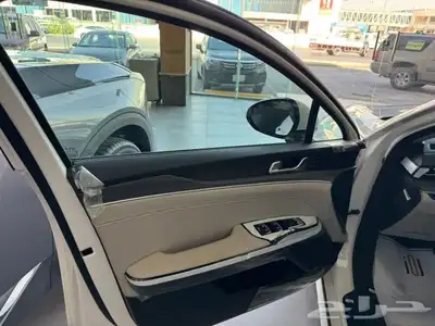كيا K5 نص فل 2025 3