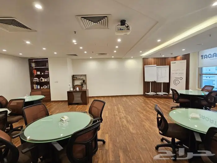 توفير قاعات تدريب مكة و جدة 6