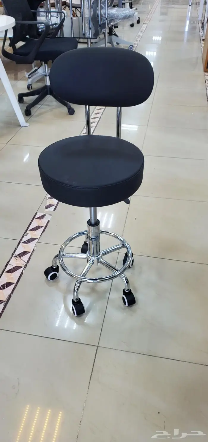 اثاث مكتبي كراسي مكاتب دواليب تأثيث مشاريع حكوميه 21