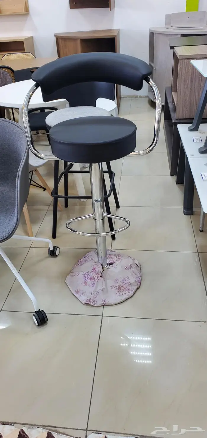 اثاث مكتبي كراسي مكاتب دواليب تأثيث مشاريع حكوميه 11