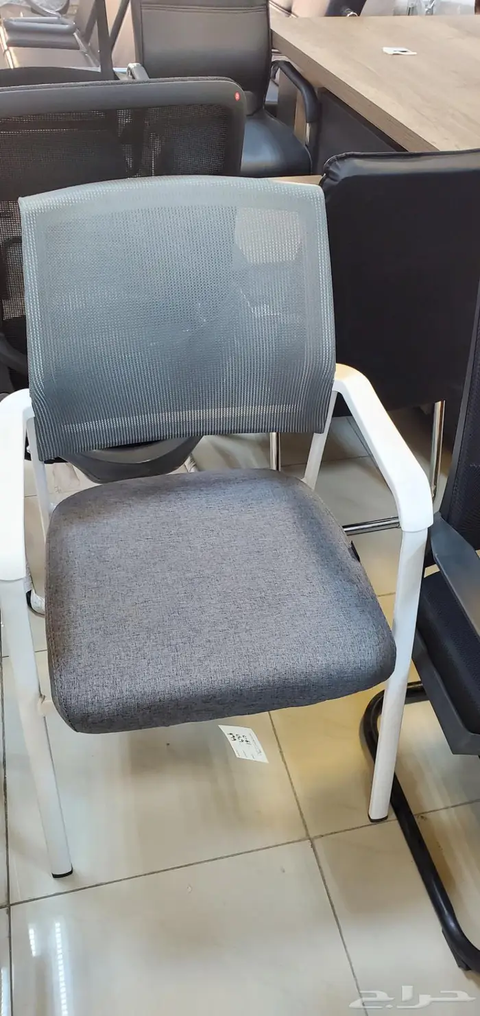 اثاث مكتبي كراسي مكاتب دواليب تأثيث مشاريع حكوميه 31