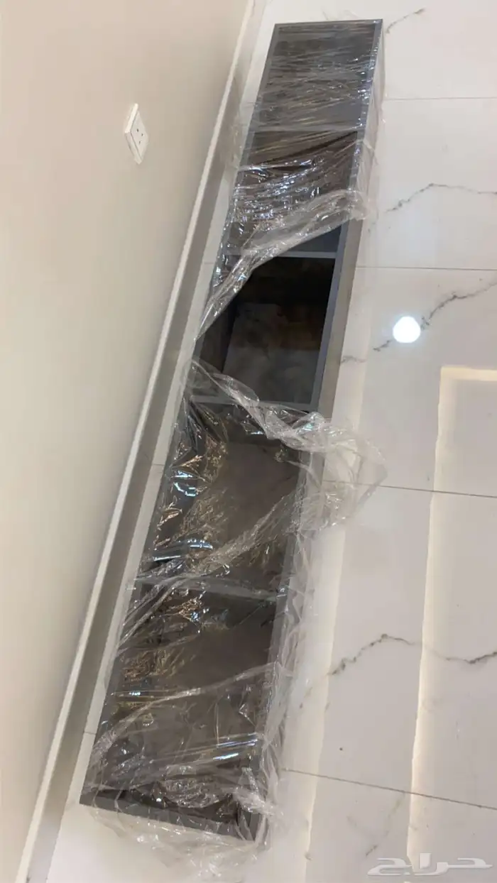 رف شاشة طائر مع دروج ورفوف 1